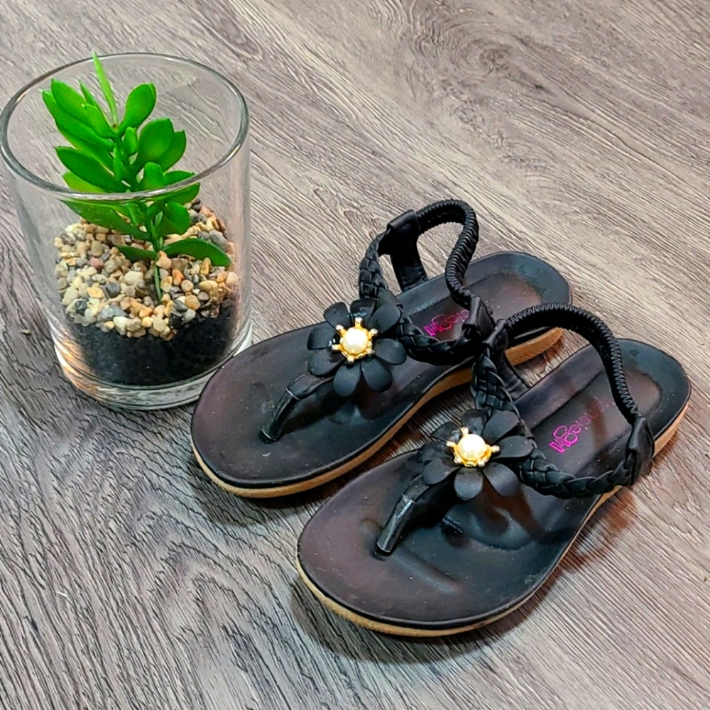 Girls black flower sandals